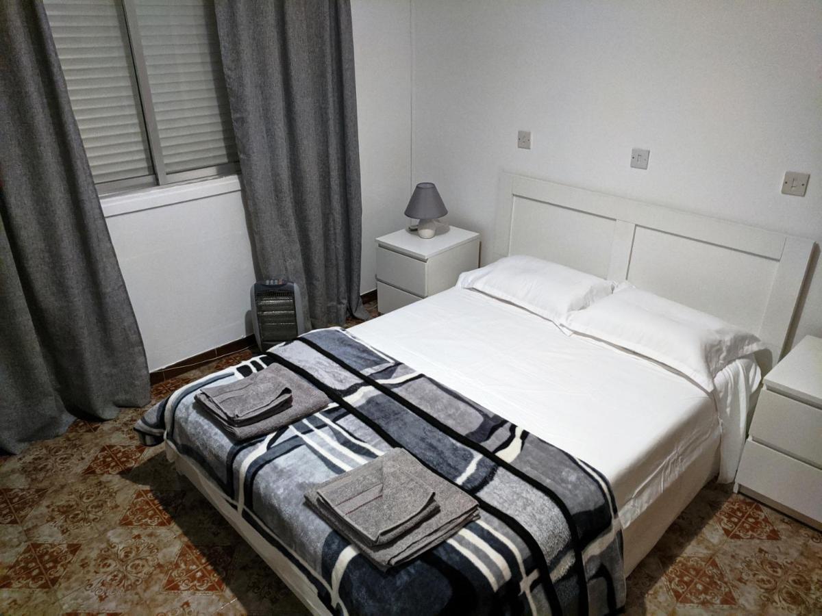 Fantastic 1 Bed Apartment By The Sea Opposite 4 Seasons Limassol Exterior foto